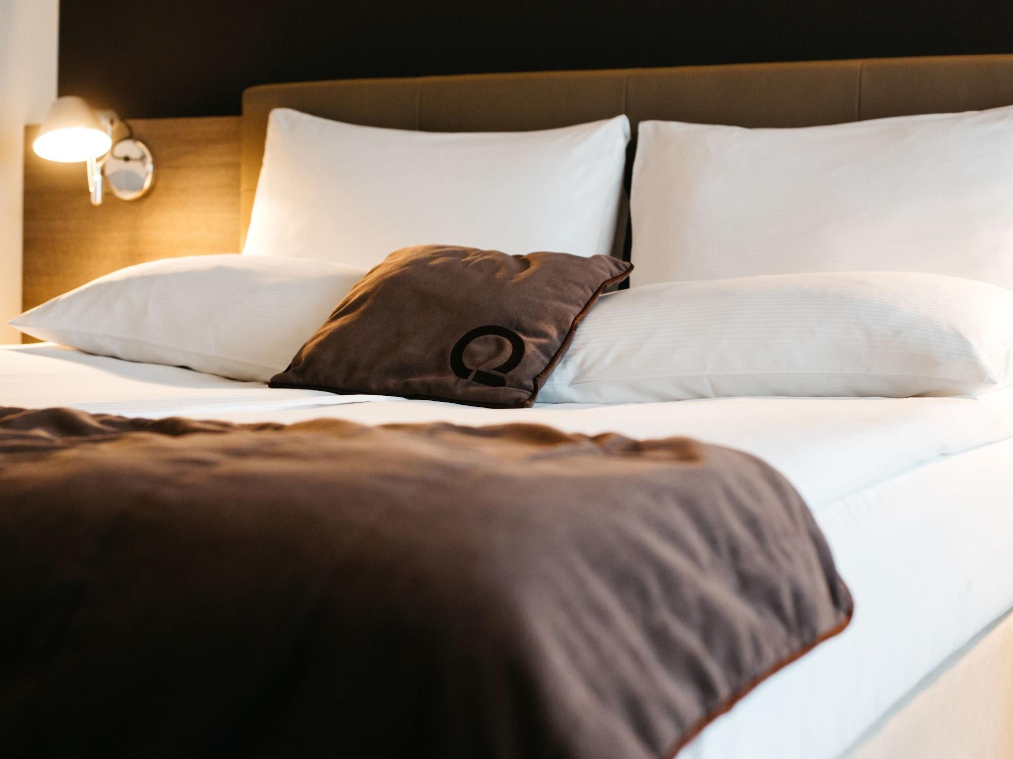 Q Hotel Plus คราคูฟ ภายนอก รูปภาพ