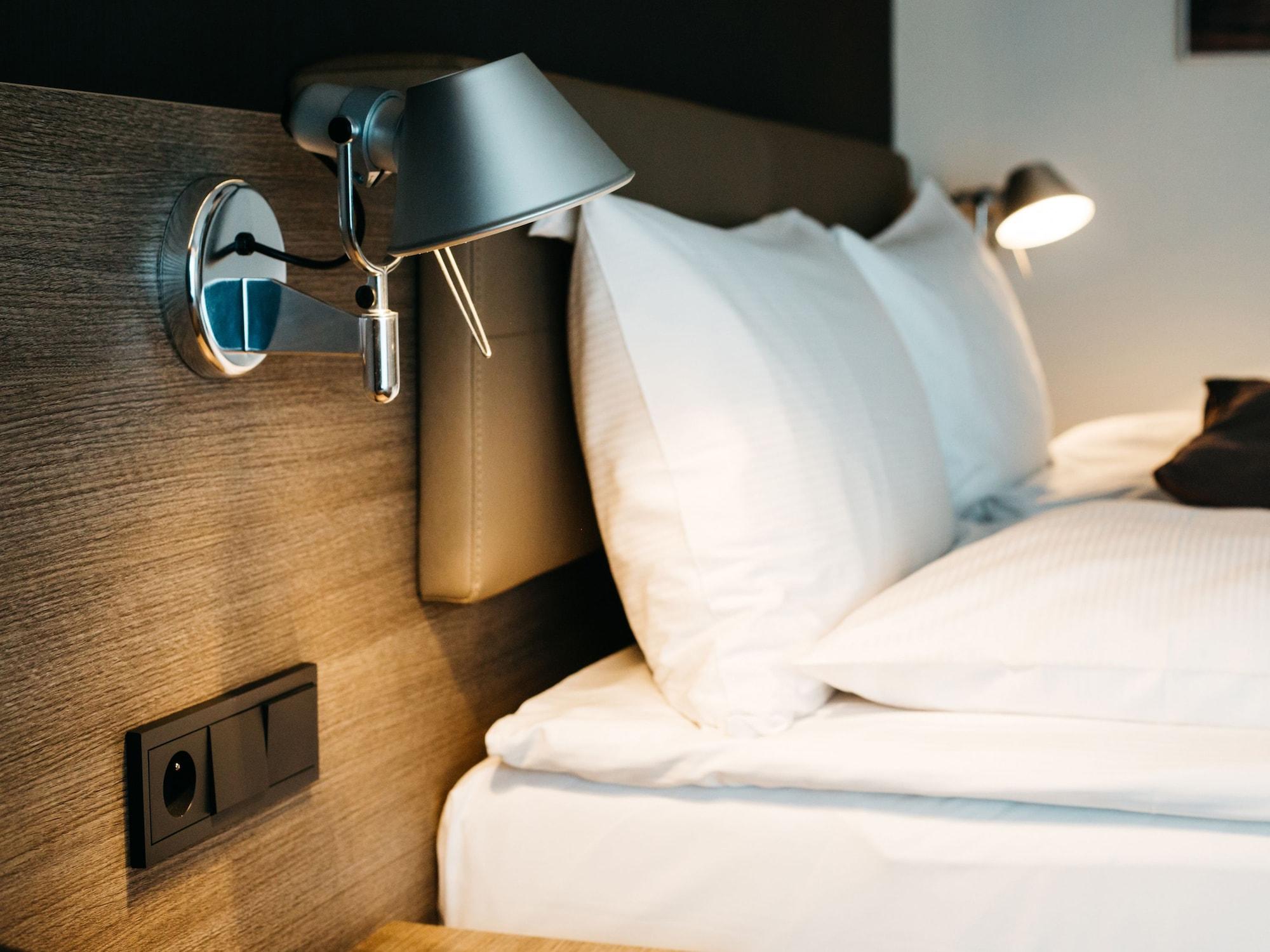 Q Hotel Plus คราคูฟ ภายนอก รูปภาพ