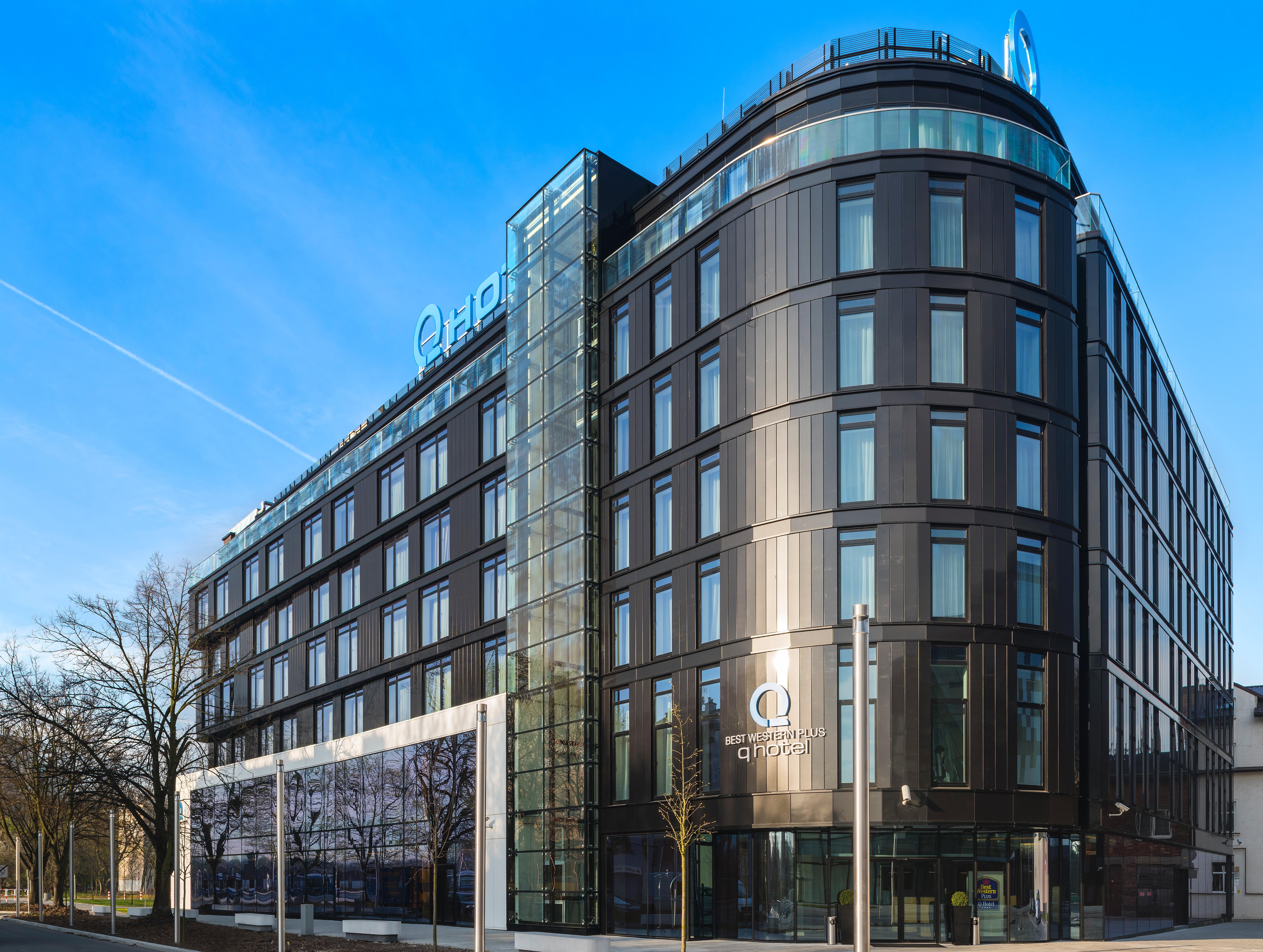 Q Hotel Plus คราคูฟ ภายนอก รูปภาพ