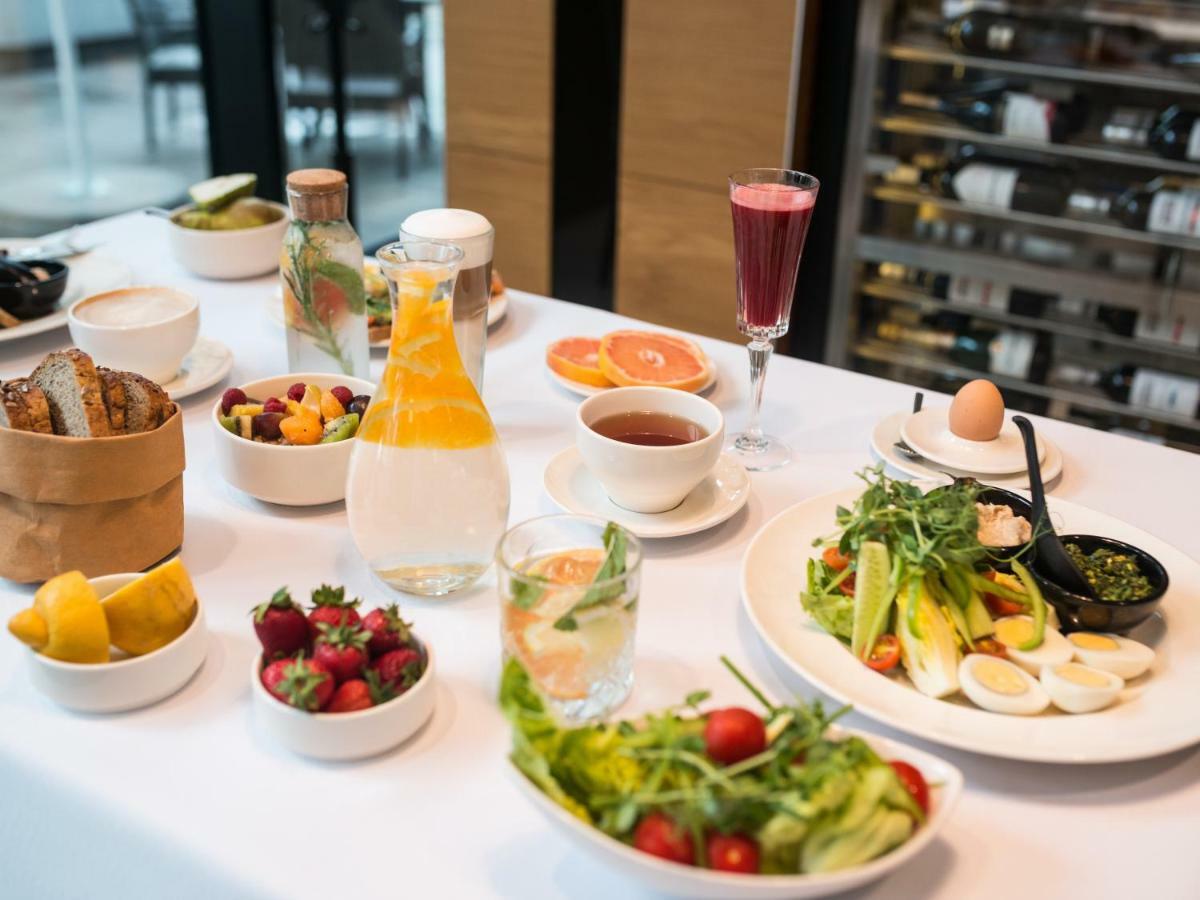 Q Hotel Plus คราคูฟ ภายนอก รูปภาพ